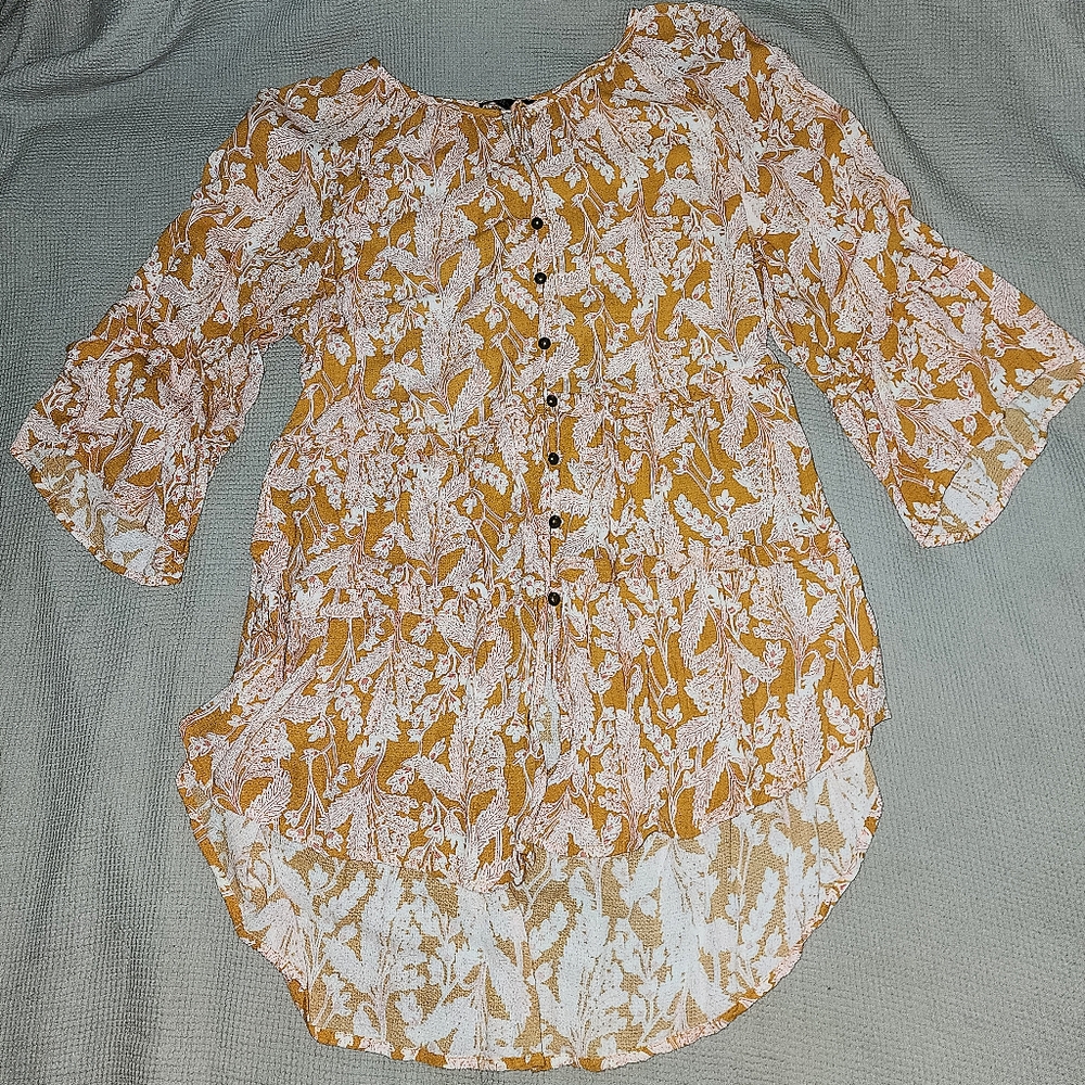 Rachel Zoe size large high low shirt